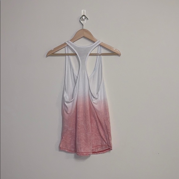 Nike Active Razorback Top - Picture 2 of 7